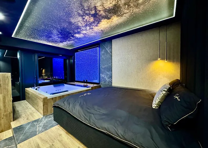 Kostecki Exclusive & Spa, Garage, Spodek, Centrum, Jacuzzi, 19 Pietro 3* Katowice